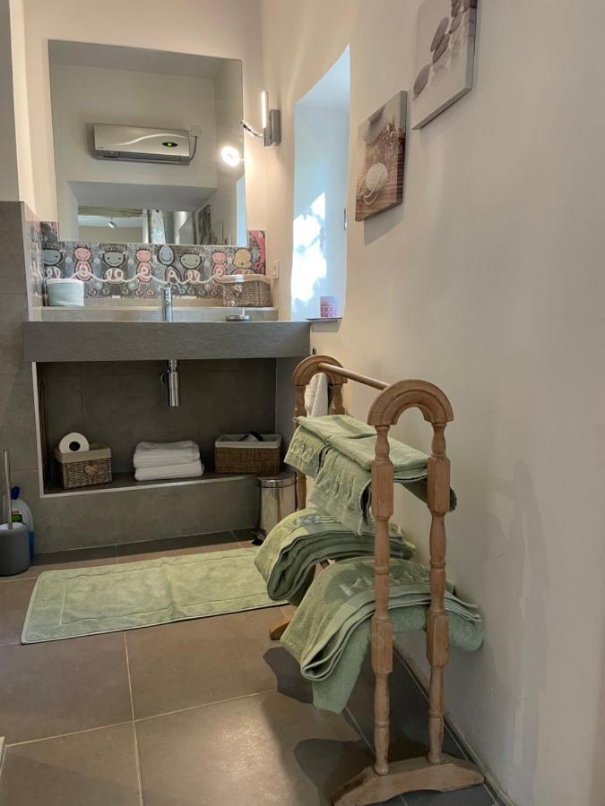 Ermitage Notre Dame De Vacquieres Bed and Breakfast Noves Εξωτερικό φωτογραφία