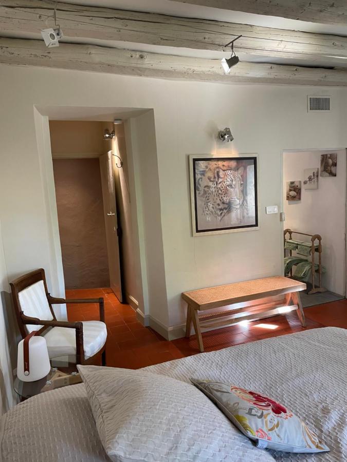 Ermitage Notre Dame De Vacquieres Bed and Breakfast Noves Εξωτερικό φωτογραφία