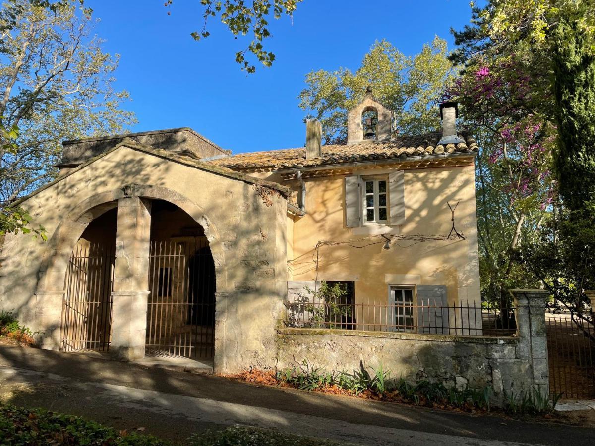 Ermitage Notre Dame De Vacquieres Bed and Breakfast Noves Εξωτερικό φωτογραφία